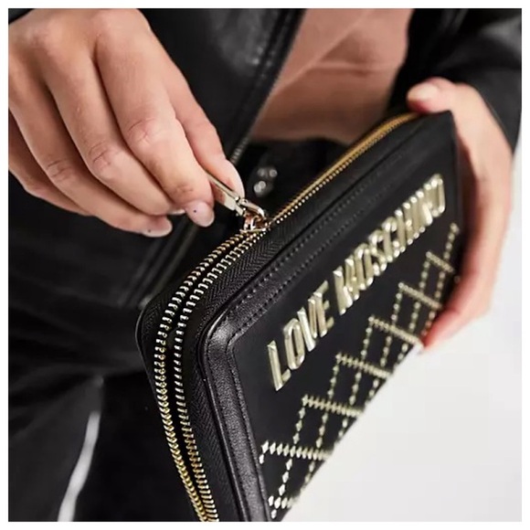 NWT Love Moschino Quilted and Studded Portafogli Pu Nero Wallet, Large - Picture 6 of 12